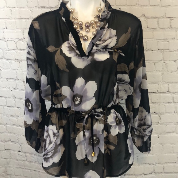indulge Tops - Indulge sheer hi lo top